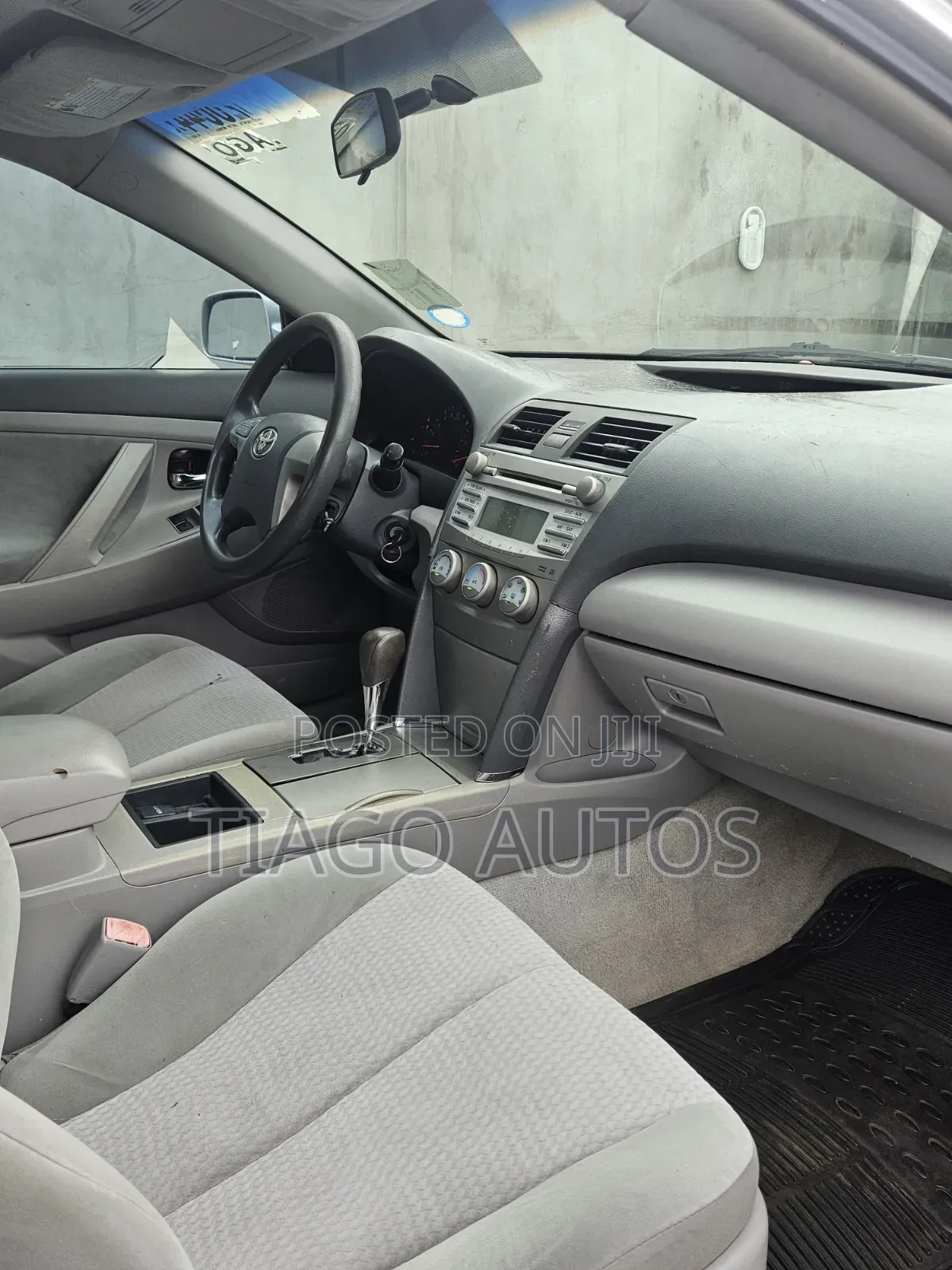 Toyota Camry 2010 Silver