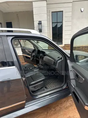 Mercedes-Benz GLK-Class 2011 Gray