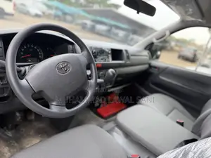 Toyota HiAce 2025 White