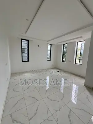 3bdrm Block of Flats in Jahi for rent