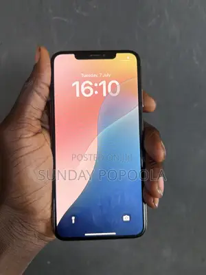 Apple iPhone XS Max 64 GB Gold