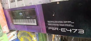 Yamaha Keyboard - PSR E473