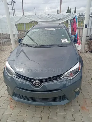 Toyota Corolla LE Plus 4dr Sedan (1.8L 4cyl CVT) 2015 Gray