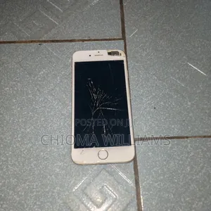 Apple iPhone 6 16 GB Silver