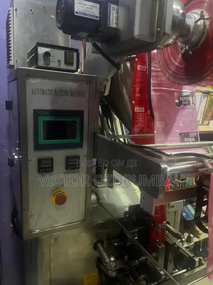 Automatic Powder Packaging
Machine HXL-F100