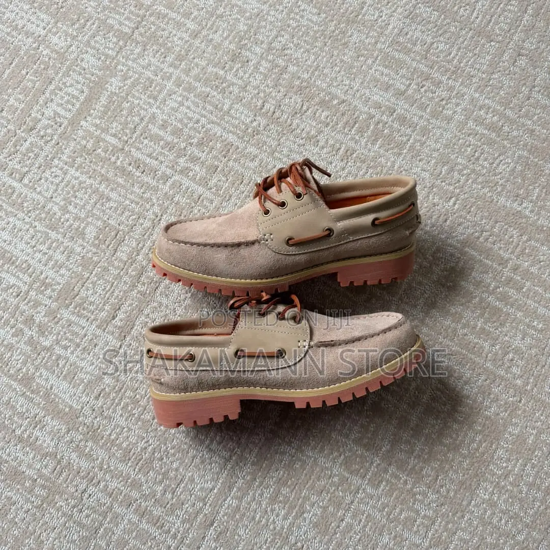 The Authentic 3-Eye Lug Boat Shoes in Lime Washed Cement