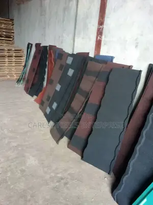 Large Stock of Different Designs / Quality Stone Coated Roof