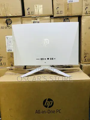 New Desktop Computer HP 200 G4 8GB Intel Core i3 SSD 256GB