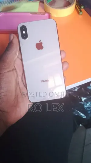 Apple iPhone XS 64 GB Gold