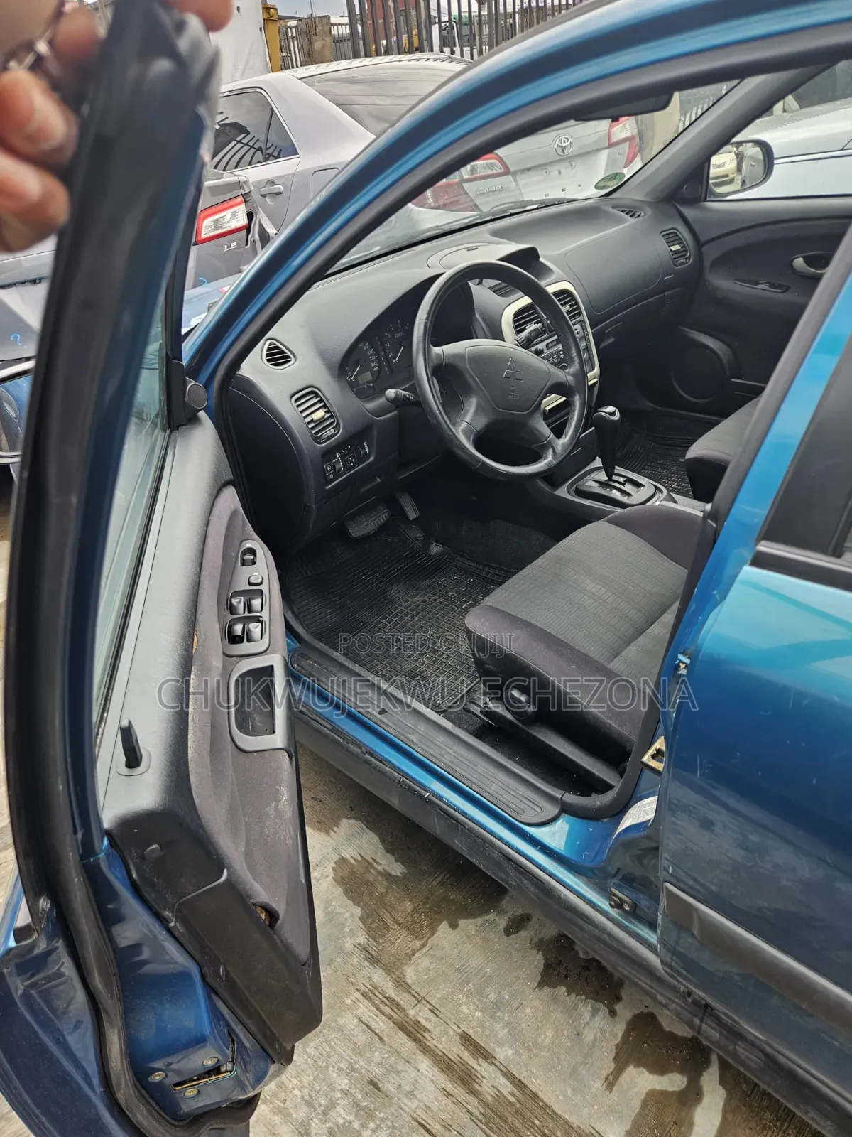 Mitsubishi Carisma 2005