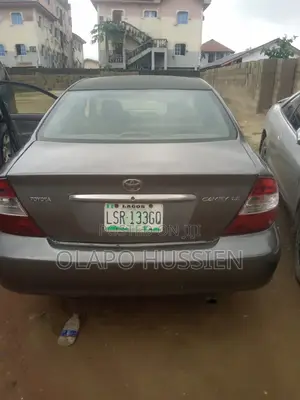 Toyota Camry 2004 Gray
