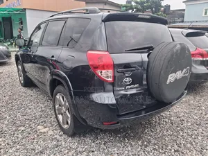 Toyota RAV4 2008 Green