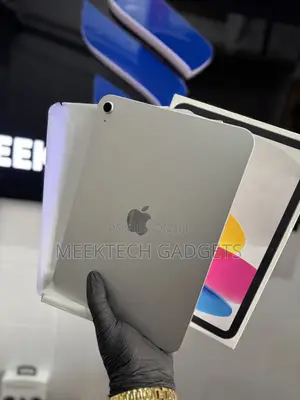 Apple iPad (2025) 128 GB Silver