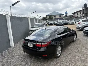 Lexus ES 350 FWD 2014 Black