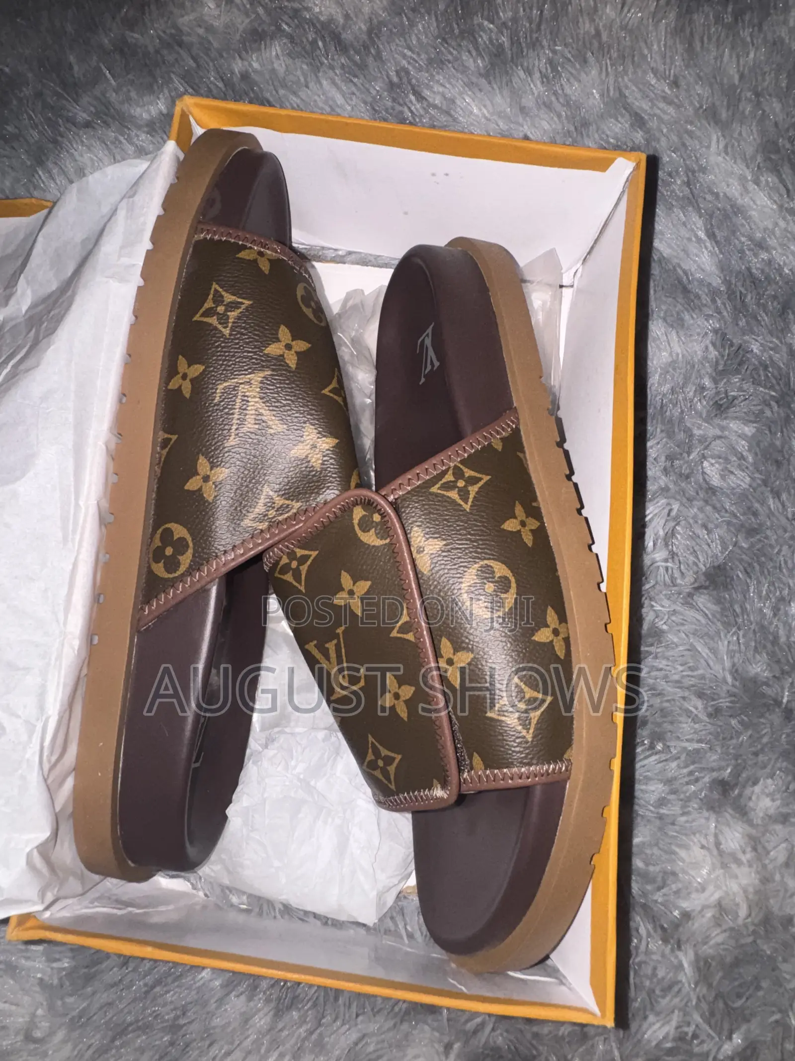 Louis Vuitton Slide/Palm