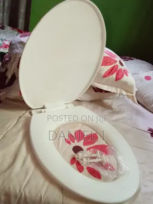Plastic Toilet Seat Cover