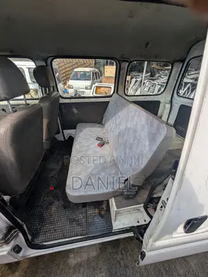 Suzuki Every 2010 White