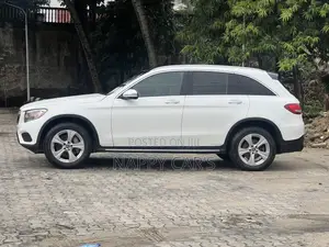 Mercedes-Benz GLC-Class 2017 White