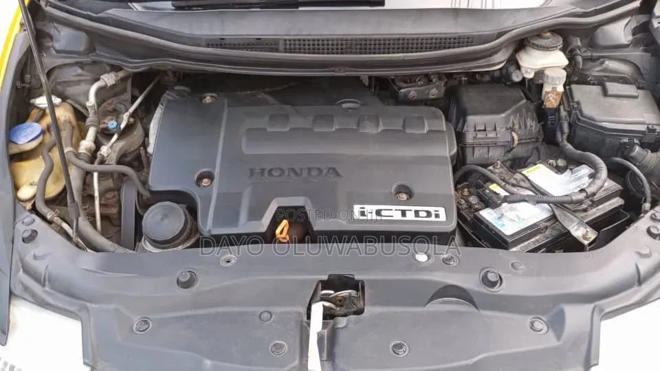 Honda Civic 2013 Yellow