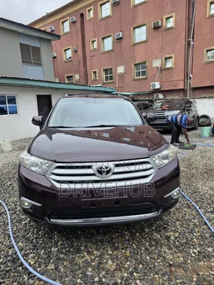 Toyota Highlander Limited 2011 Burgundy