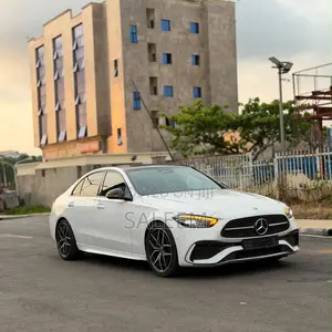 Mercedes-Benz C300 2022 White