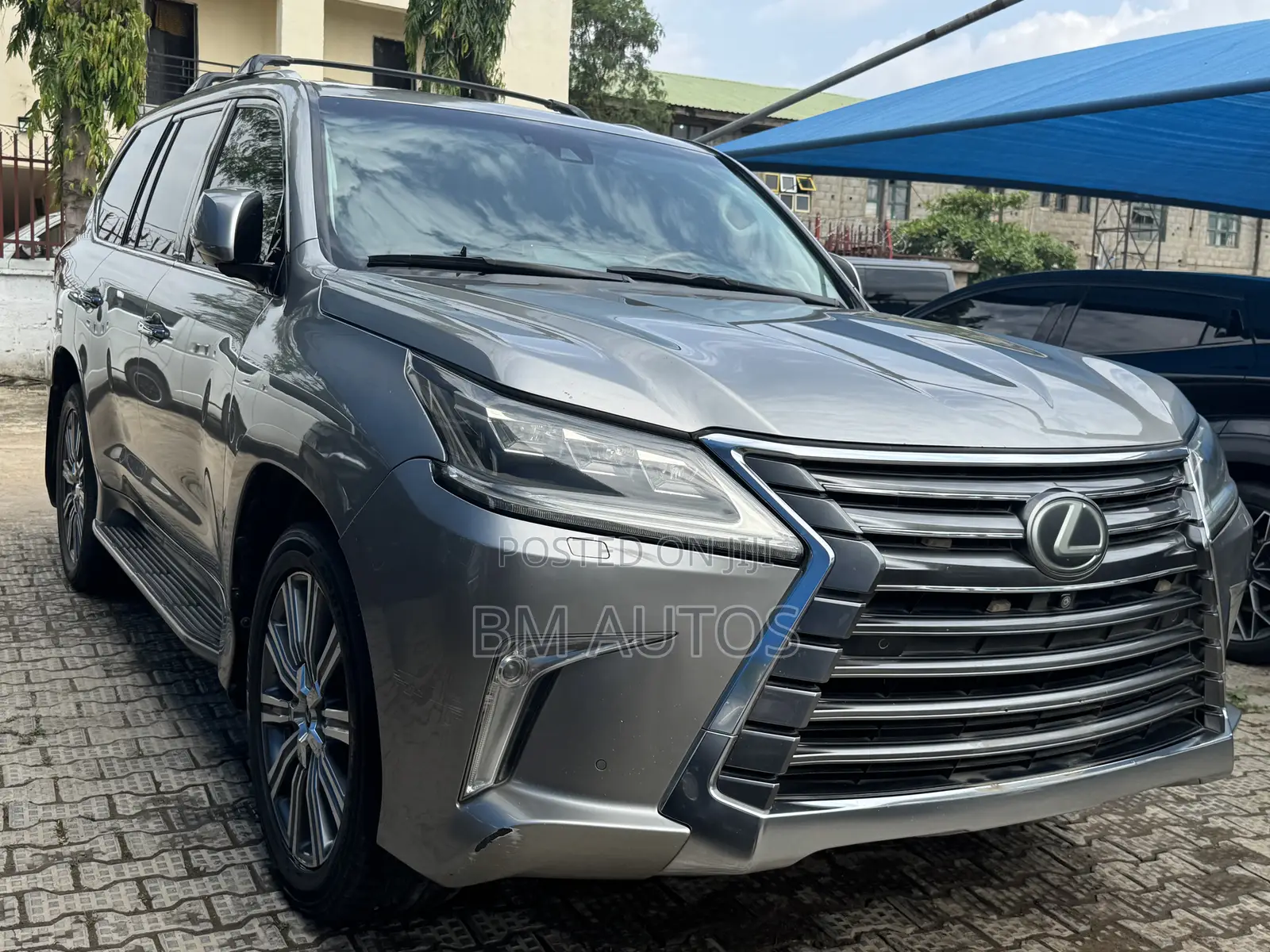 Lexus LX 570 AWD 2018 Silver
