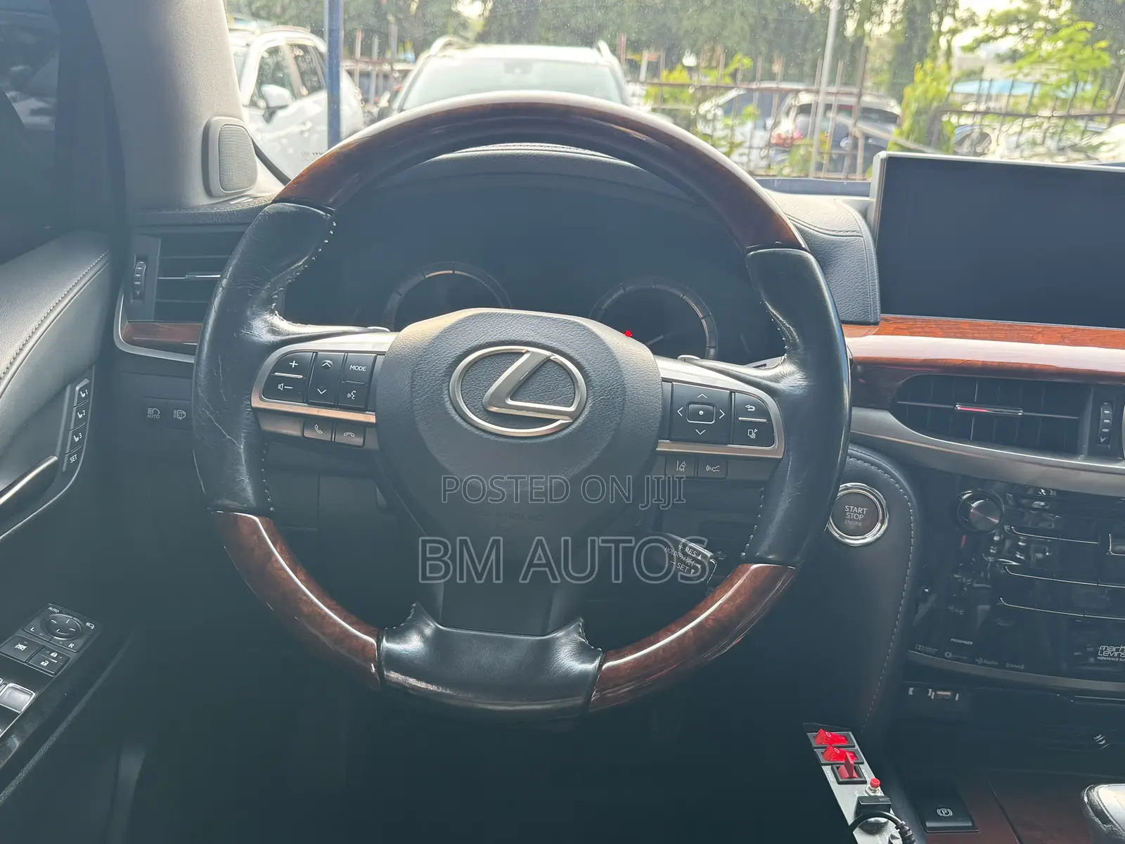 Lexus LX 570 AWD 2018 Silver