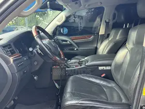 Lexus LX 570 AWD 2018 Silver