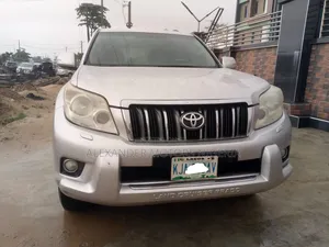 Toyota Land Cruiser Prado 2012 Silver