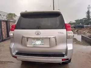 Toyota Land Cruiser Prado 2012 Silver