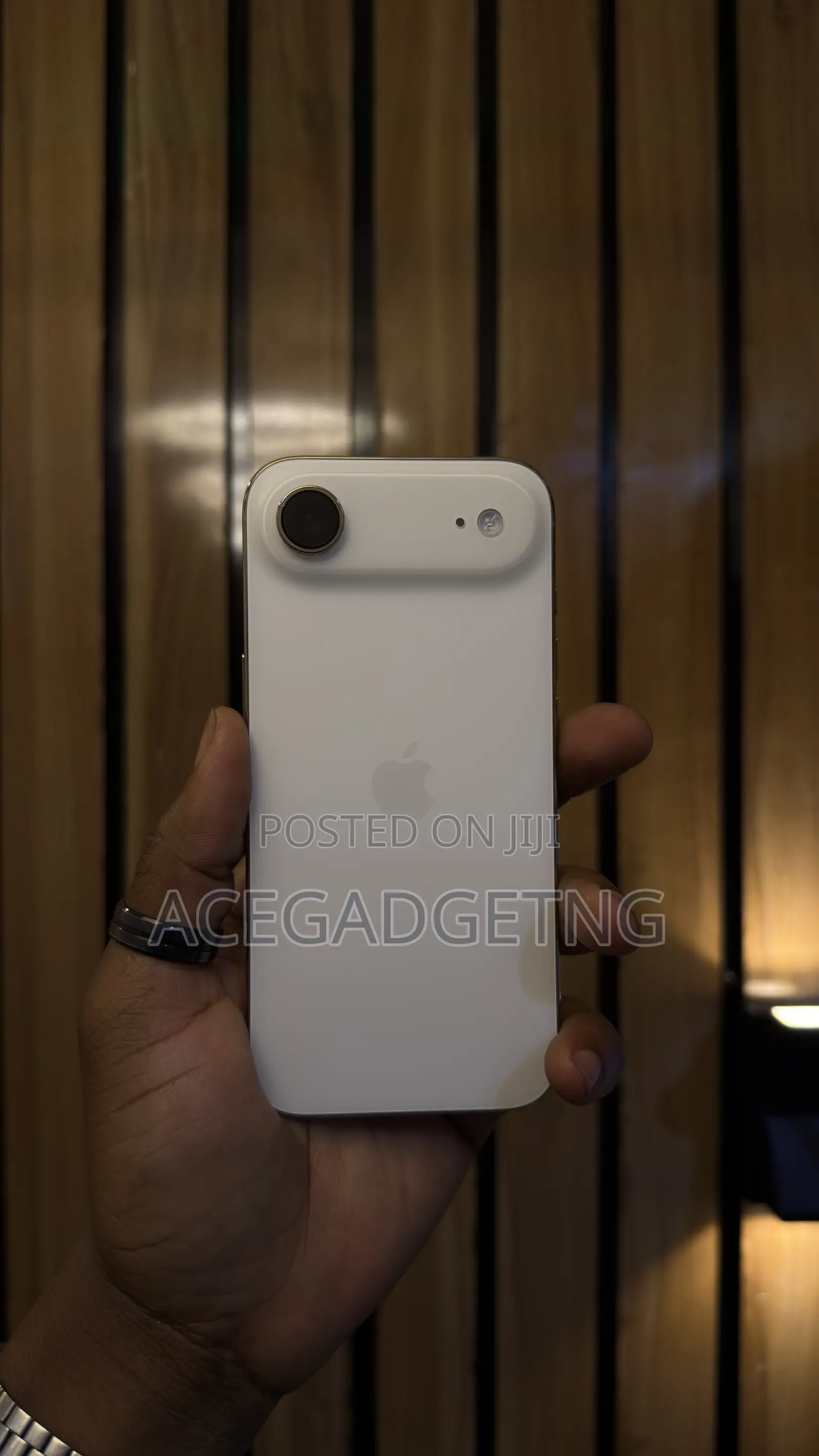 Apple iPhone Air 256 GB Gold