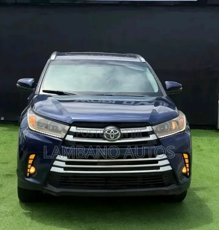 Toyota Highlander 2017 Blue