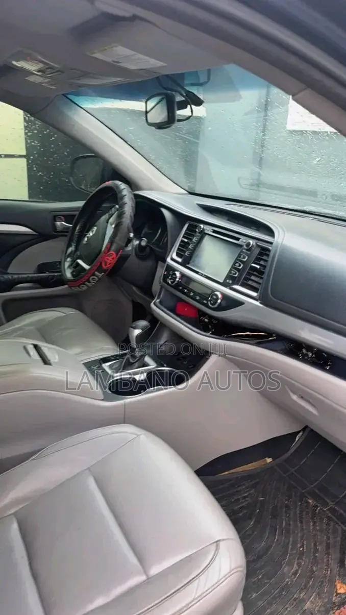 Toyota Highlander 2017 Blue