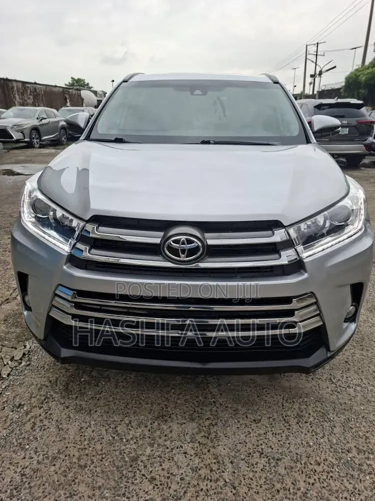 Toyota Highlander 2018 Silver