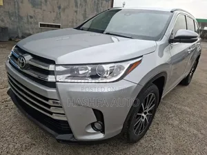Toyota Highlander 2018 Silver