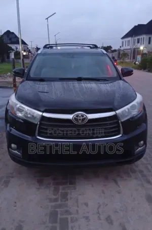 Toyota Highlander XLE 4dr SUV AWD (3.5L 6cyl 6A) 2015 Black