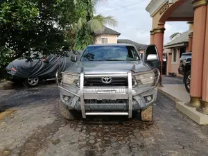 Toyota Tacoma 2015 Silver