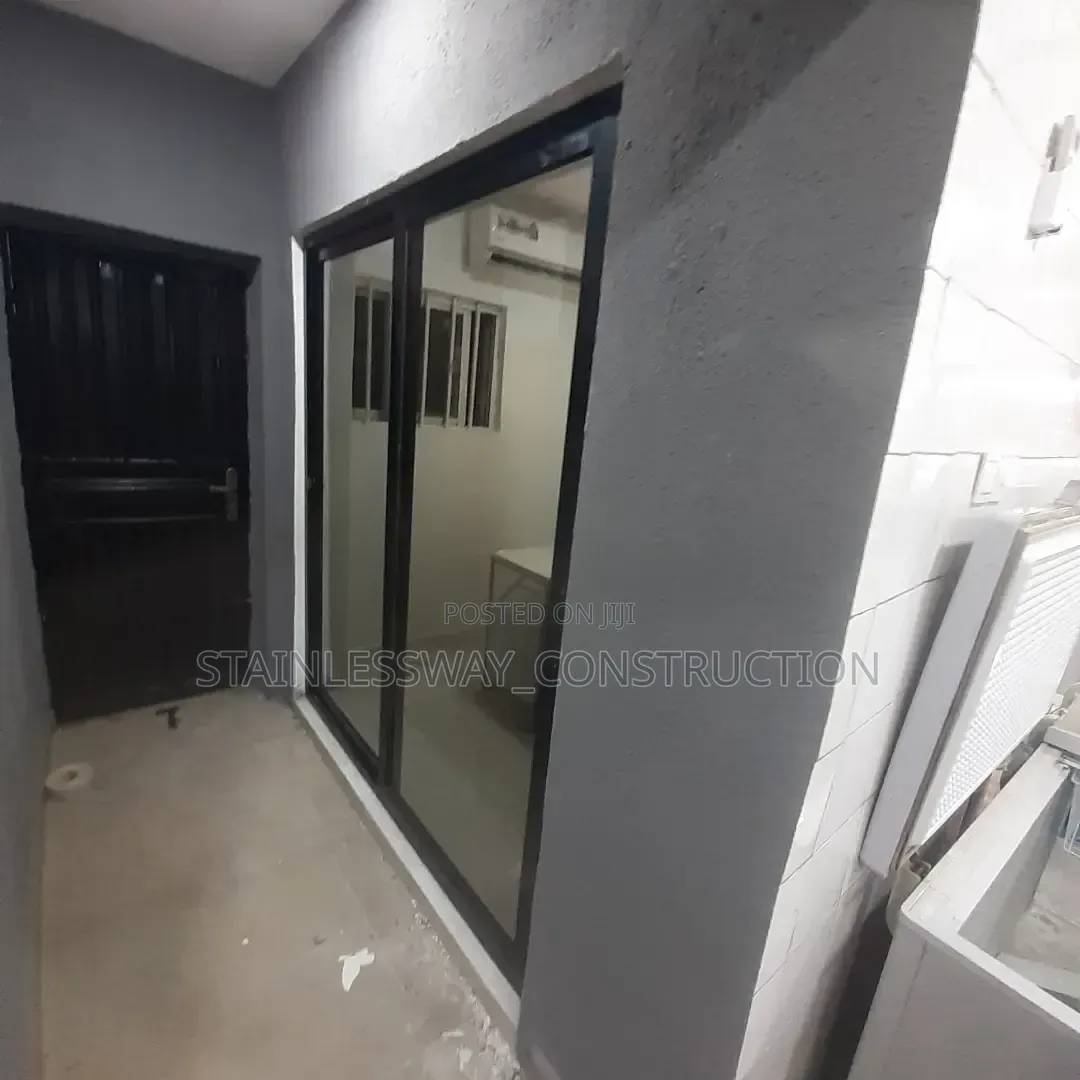 Workzone Partition Experts With Black Profile