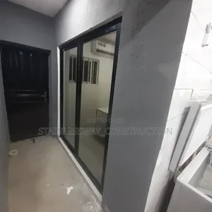 Workzone Partition Experts With Black Profile
