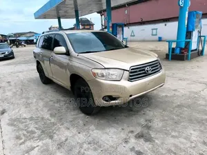 Toyota Highlander 2008 Gold