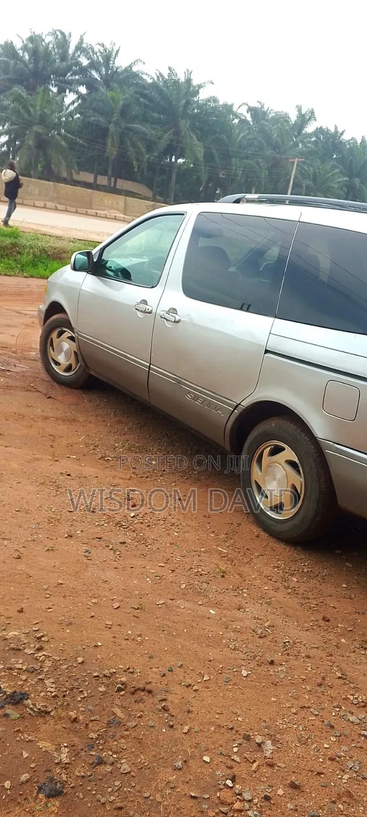 Toyota Sienna 2002 Silver