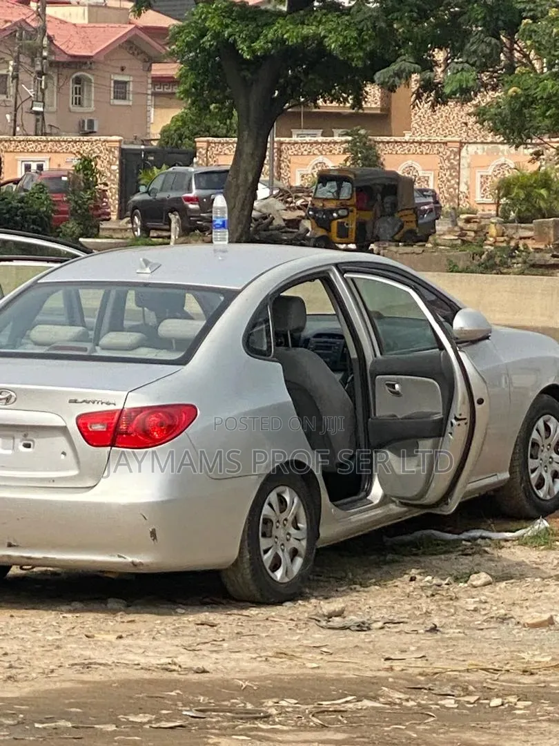 Hyundai Elantra 2.0 GLS Automatic 2009 Silver