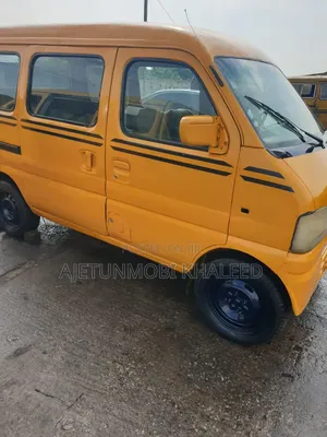 Suzuki Every 2010 Yellow