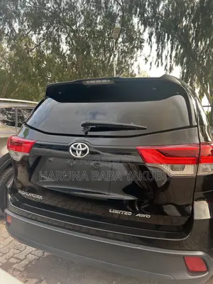 Toyota Highlander Limited 4x2 V6 (3.5L 6cyl 8A) 2018 Black