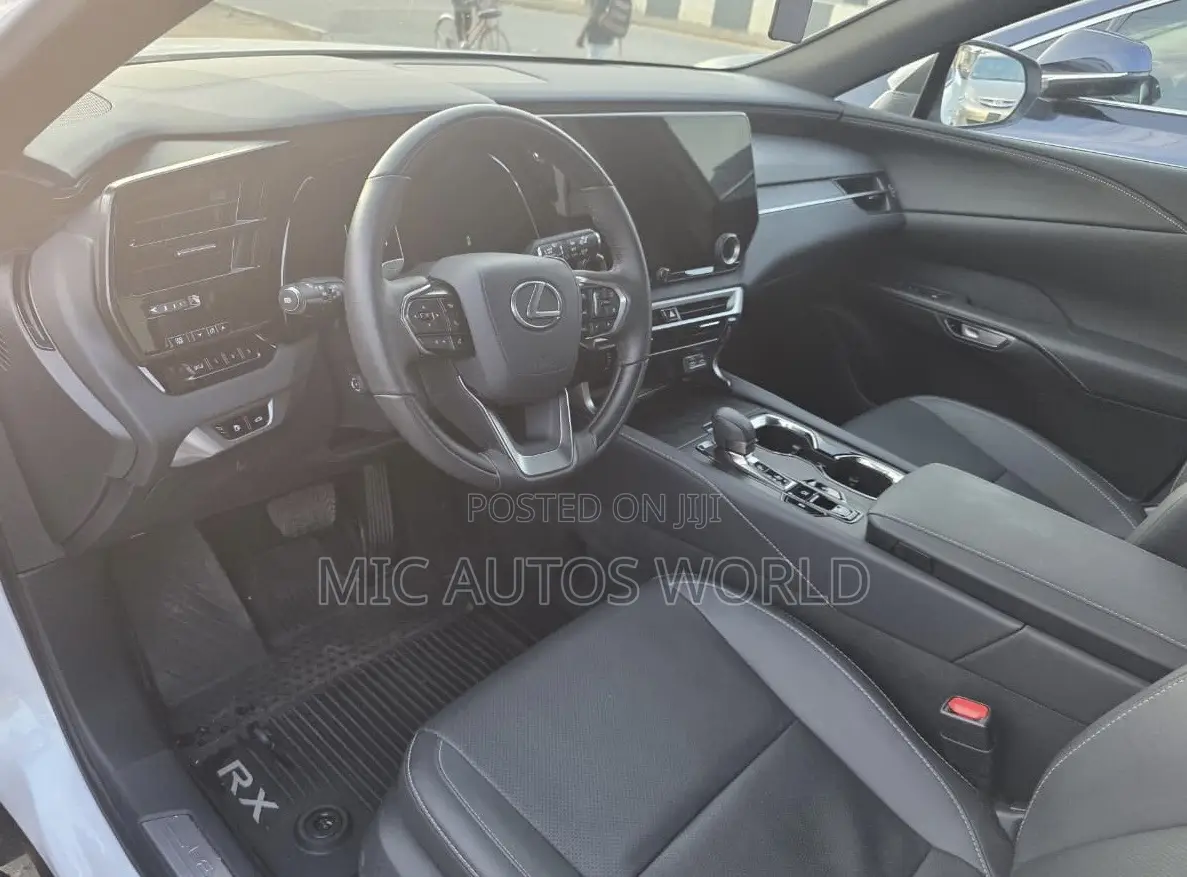 Lexus RX 2025 White