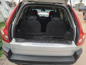 Volvo XC90 2010 Silver