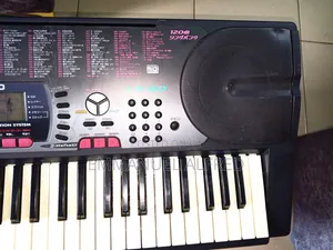 Lk60 Transpose,Dual, Split,Good Tones,5 Octaves, Digital Screen