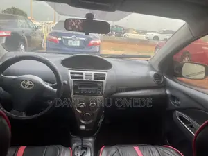 Toyota Yaris 2006 Gray