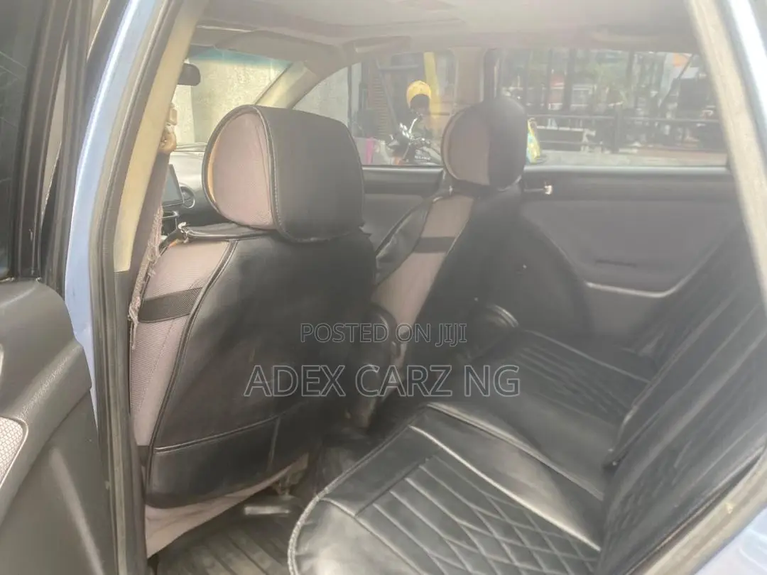 Toyota Matrix 2005 Blue