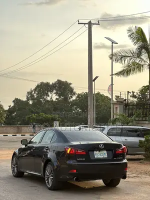 Lexus IS 2008 Blue